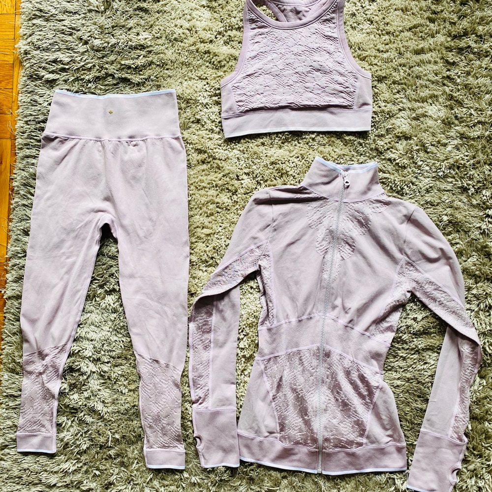 Kate Spade ♠️ 3 piece workout set